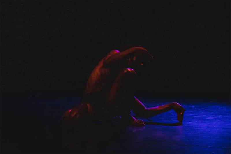 cisne preto- bailarino Nuno Barreto- fotos de Keila Fernandes (6).jpg